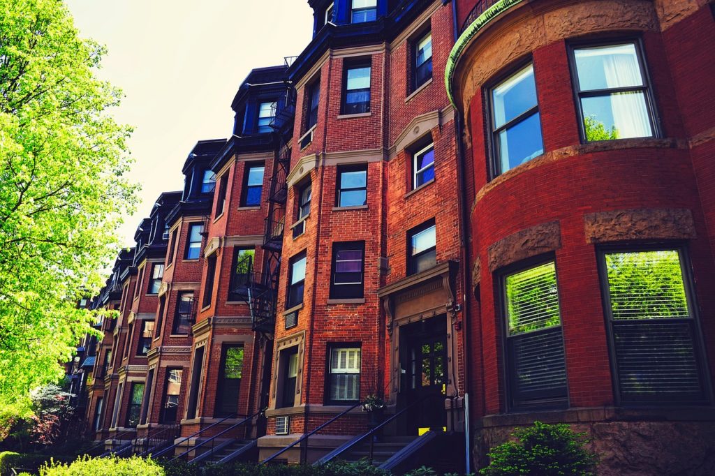 A row of brownstone homes 