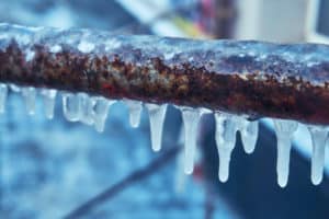 avoiding frozen pipes